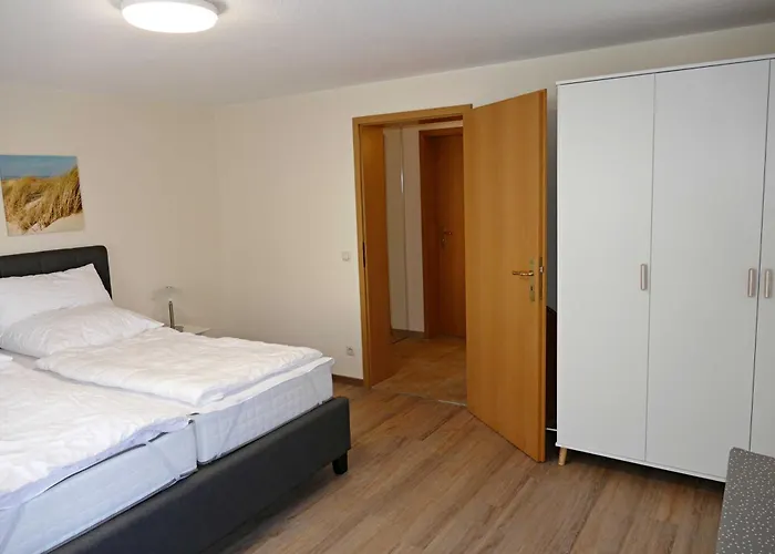 Lindenstra_e * Heringsdorf (Usedom)